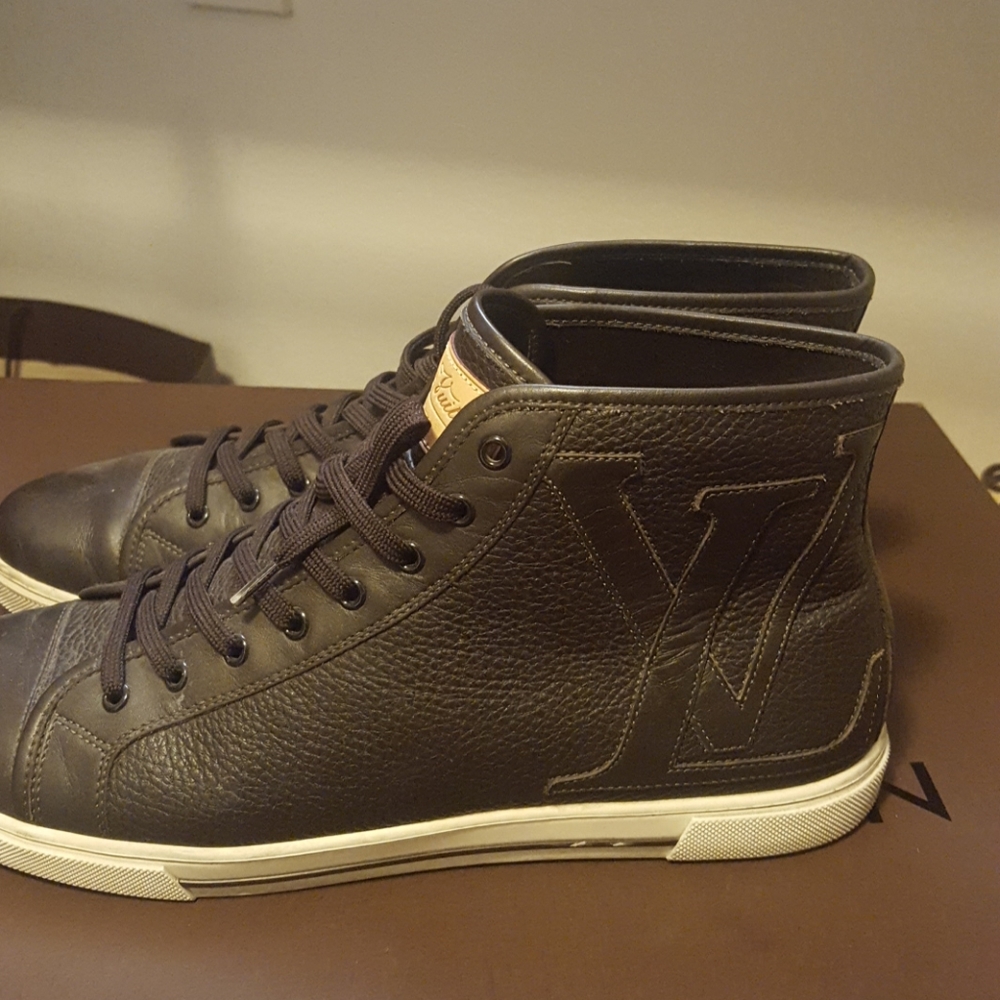 Louis Vuittion Men Shoes size 9